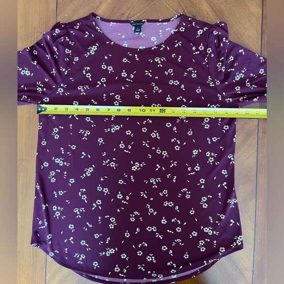 Ann Taylor Long Sleeve Blouse Shirt Maroon Floral Pattern Size Medium - Picture 9 of 10